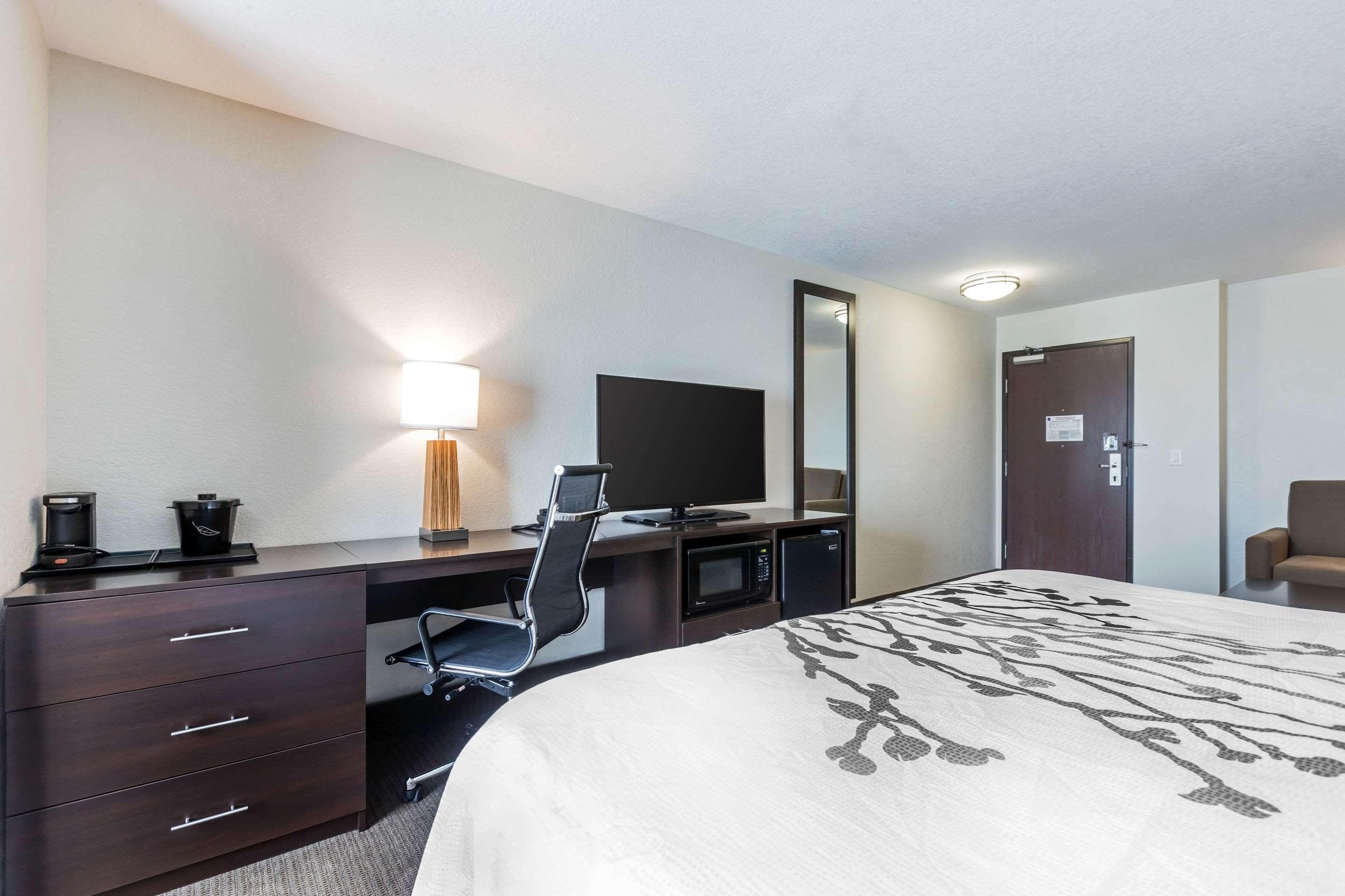 Sleep Inn & Suites West Des Moines Near Jordan Creek Экстерьер фото