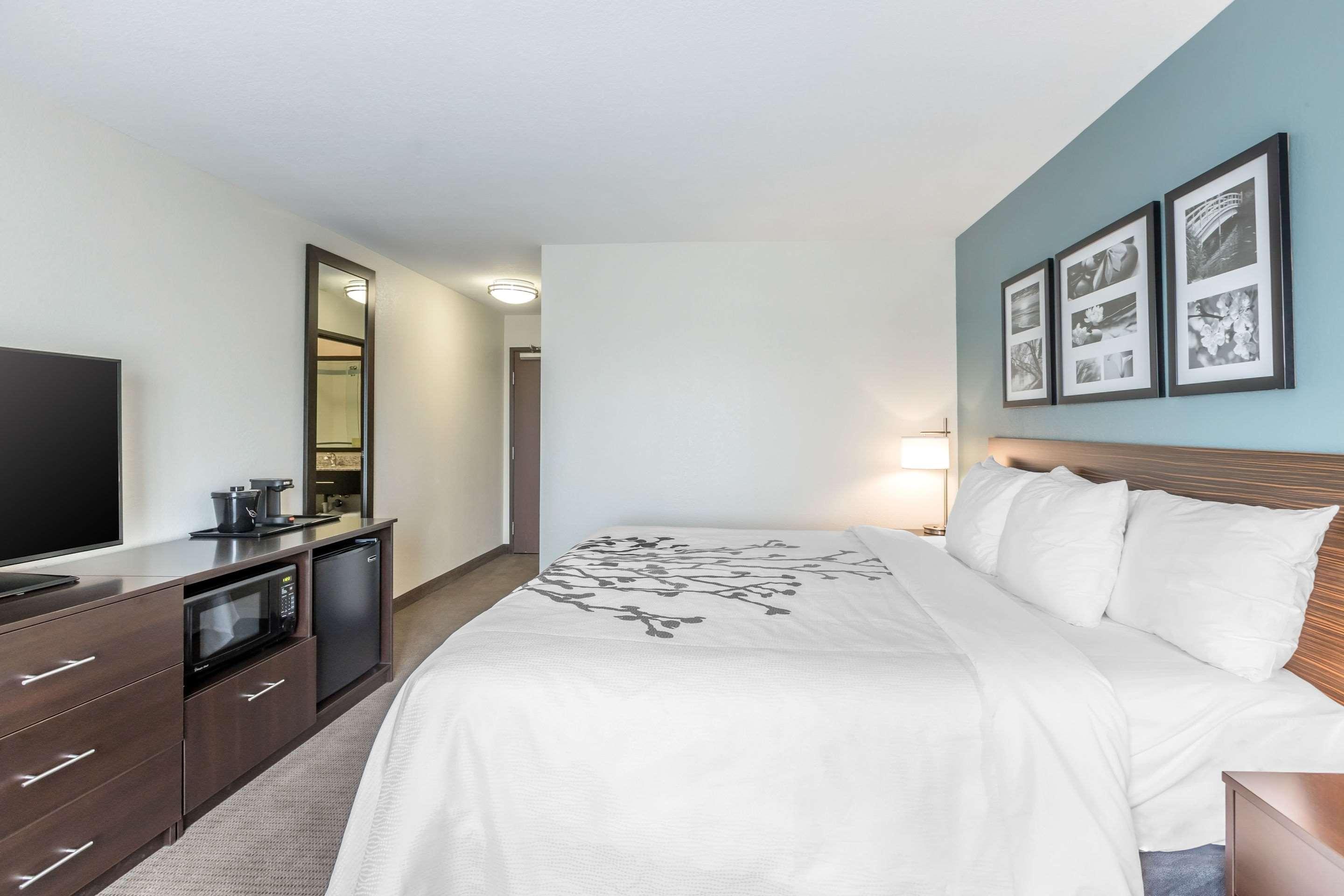 Sleep Inn & Suites West Des Moines Near Jordan Creek Экстерьер фото
